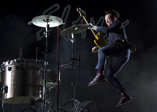 Slaves at the Arena, Manchester